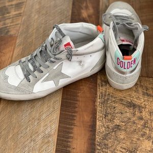 ✨Authentic Golden Goose Women’s Mid Star Classic✨